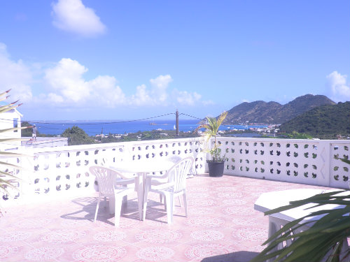 Flat in Saint martin for   2 •   view on sea 