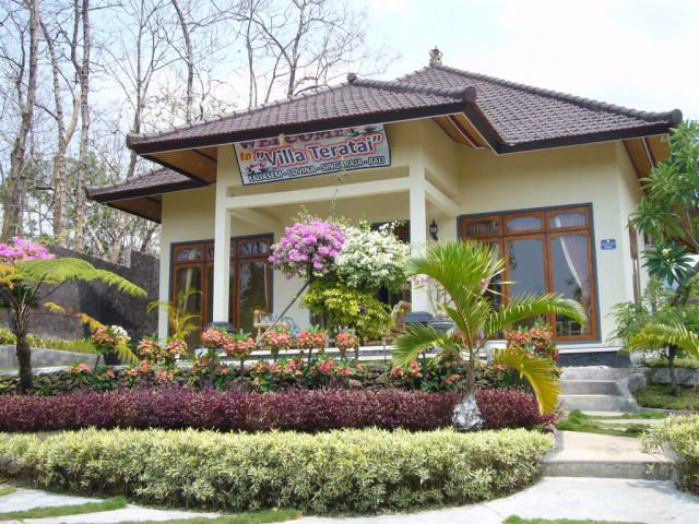 House in Kaliasem for   4 •   with private pool 