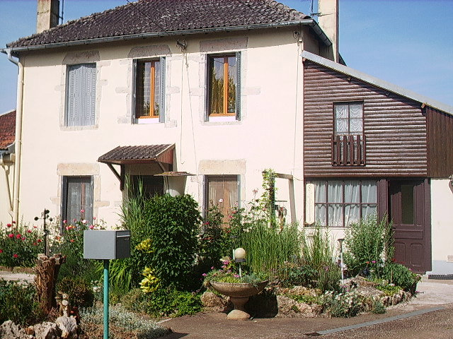 Boerderij in Port sur saone voor  9 •   met terras 