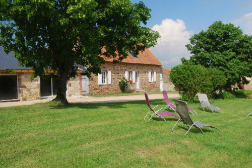 Gite Le Donjon - 12 personnes - location vacances