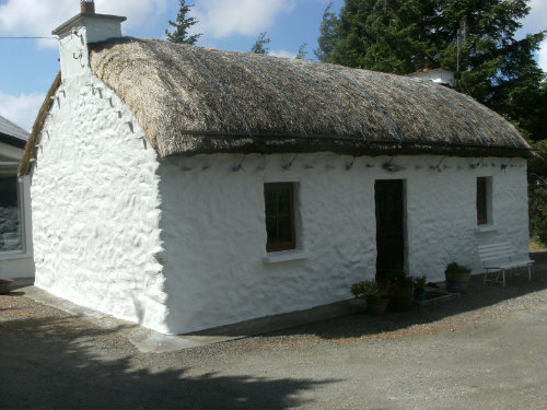 House in Ardara for   4 •   garden 