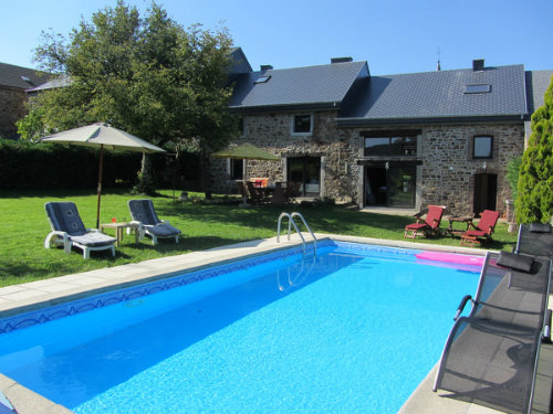 Gite in Ereze (mormont) fr  10 •   mit privat Schwimmbad 