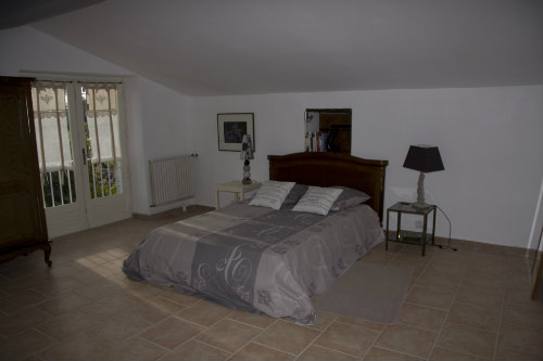 Huis in Mornas voor  10 •   met terras 