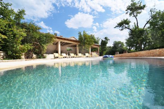 Villa Dolores - Large property large pool Completely private 18 sleeps