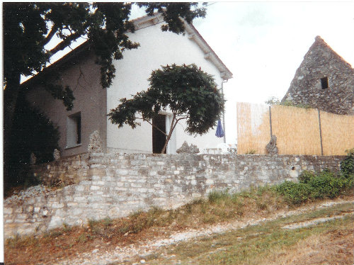 Gite  Veyrines de domme pour  3 •   avec terrasse 