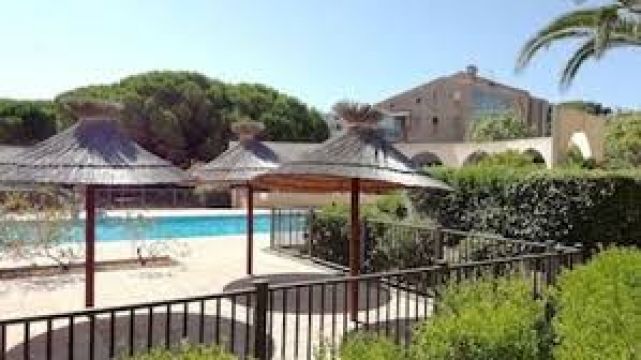 Flat in Hyeres - Vacation, holiday rental ad # 28413 Picture #1