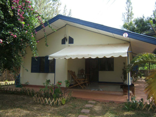 Casa en Prachuap khiri khan para  6 •   con terraza 