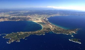 Appartement in Hyeres fr  4 •   2 Schlafzimmer 
