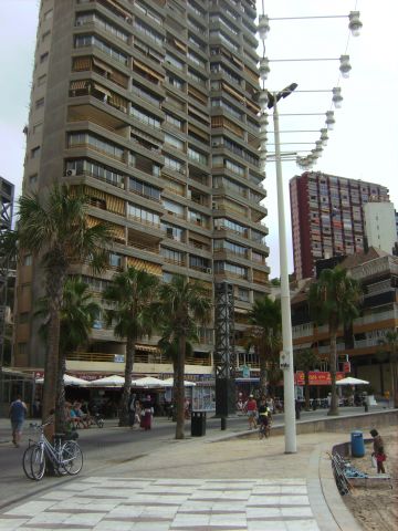 Flat in Benidorm for   3 •   view on sea 