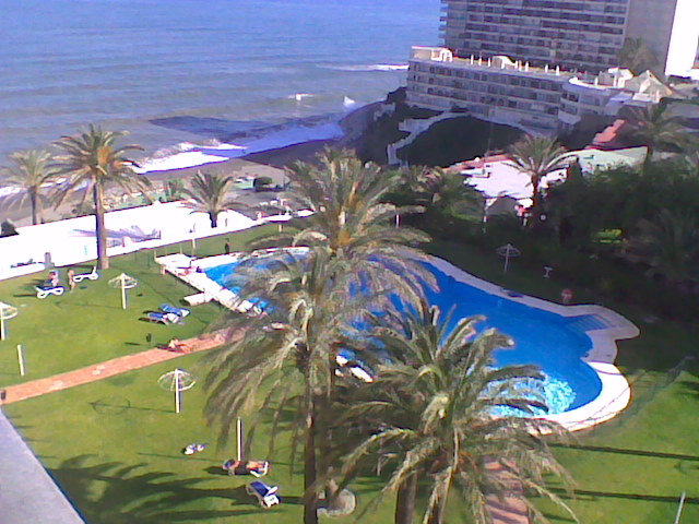 Flat in Torremolinos (malaga) for   3 •   view on sea 