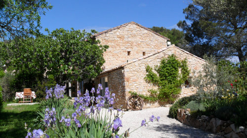 Huis in Uzes voor  6 •   met priv zwembad 