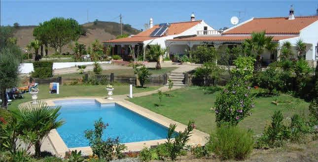 House in Sao marcos da serra for   4 •   with private pool 