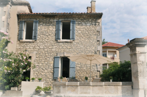 House in Avignon for   5 •   yard 