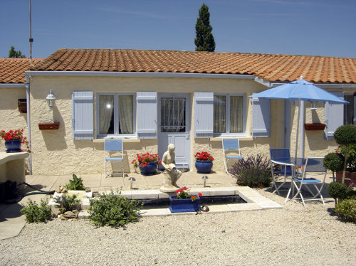 Mareuil-sur-lay photo