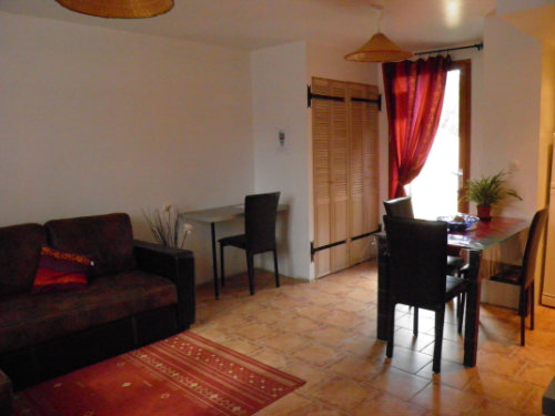 Apartamento en Mons la trivalle para  4 •   con balcn 