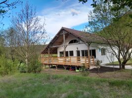 Chalet in Doucier voor  6 •   3 sterren 