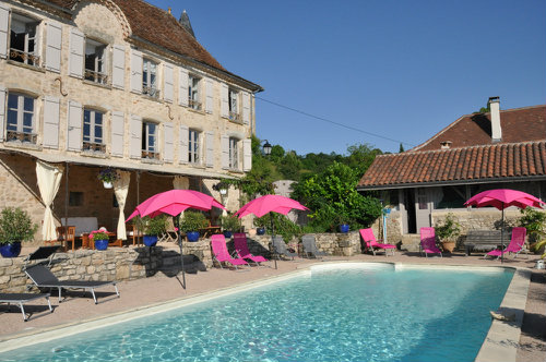 Gite  Figeac pour  4 •   avec piscine partage 