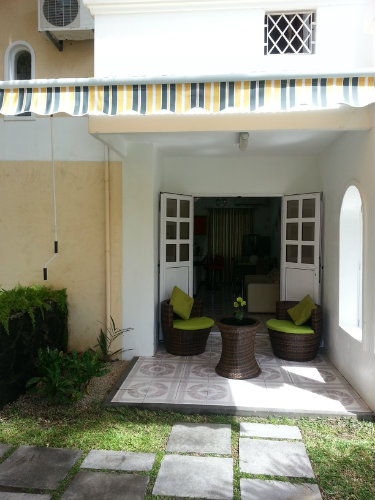 House in Grand baie for   4 •   garden 