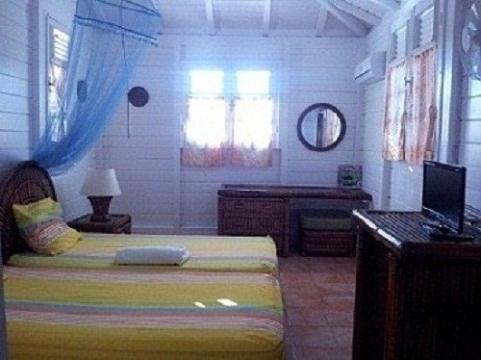 Bungalow in Sainte anne - Vacation, holiday rental ad # 31641 Picture #1 thumbnail
