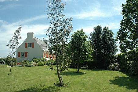 Maison  Lanhouarneau pour  7 •   avec terrasse 