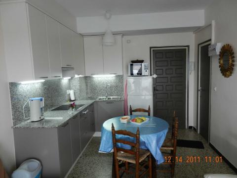 Flat in Rosas - Vacation, holiday rental ad # 31738 Picture #2
