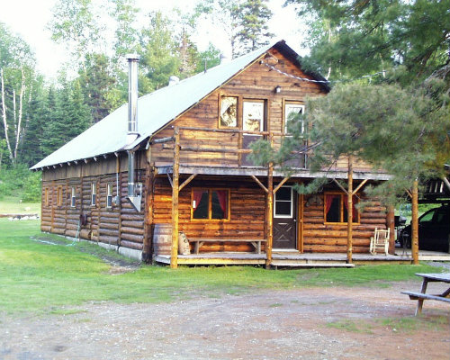 Chalet  Notre-dame-de-la merci pour  8 •   parking priv 