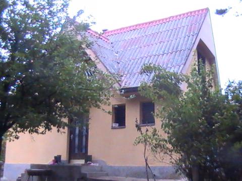 House in Pirot for   5 •   private parking 