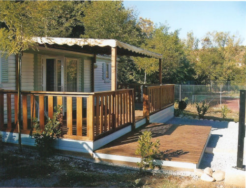 Mobil-home  Berrias casteljau pour  6 •   avec terrasse 