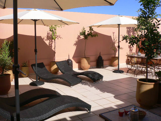 Flat in Marrakech for   4 •   with shared pool 