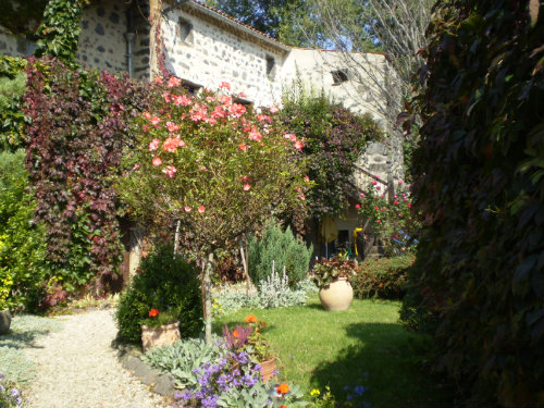 Gite à Tourzel-ronzieres - Location vacances, location saisonnière n°32922 Photo n°1 thumbnail