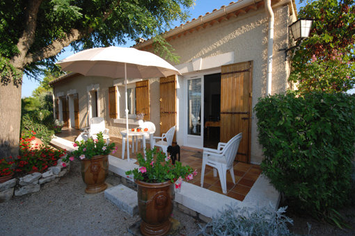 Gite in Saint remy de provence for   4 •   private parking 