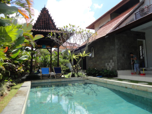 Haus in Bali fr  6 •   mit privat Schwimmbad 