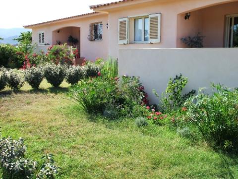 Maison  Porto-vecchio pour  4 •   avec balcon 