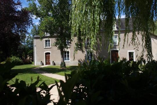 Bed and Breakfast in Vouneuil sur vienne voor  4 •   priv parkeerplek 