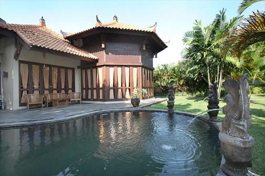 House in Bukit for   6 •   with private pool 