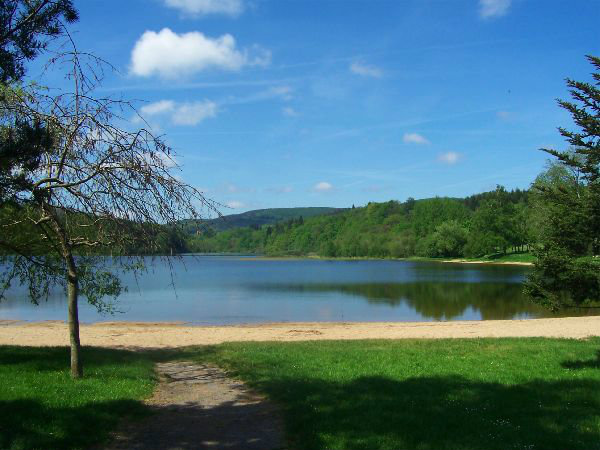 Carcassonne -    vue sur lac 