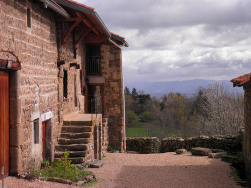 Maison  Essertines en chatelneuf pour  6 •   3 chambres 