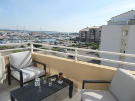 Appartement à Frontignan-plage pour  8 •   avec terrasse 