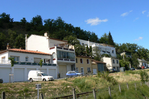 Appartement  Quillan pour  4 •   avec terrasse 