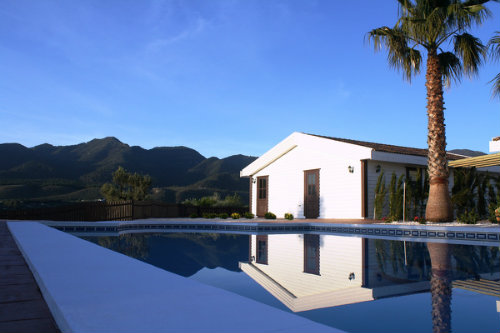 Casa en Alhaurin de la torre para  18 •   vista al mar 