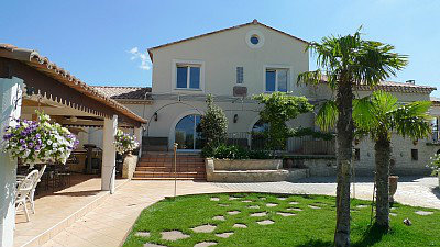 Maison à Pezenas - Location vacances, location saisonnière n°35492 Photo n°3 thumbnail