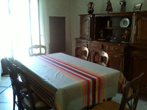 Flat in Uzès - Vacation, holiday rental ad # 35568 Picture #1