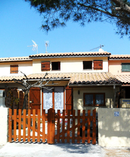 Maison  Saint pierre la mer pour  6 •   avec terrasse 