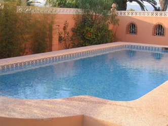 House in Alfas del pi for   10 •   with private pool 