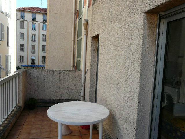 Studio in Nice - Vacation, holiday rental ad # 36129 Picture #0