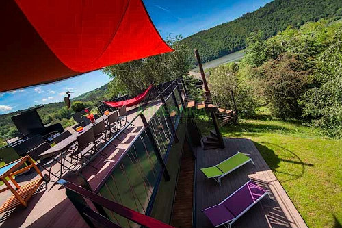 Chalet  Lac  chambon pour  8 •   avec piscine prive 