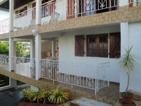Flat in Fort de france - Vacation, holiday rental ad # 37346 Picture #5 thumbnail