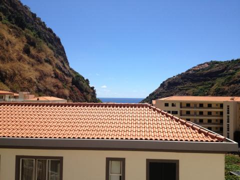 Flat in Ribeira brava for   4 •   view on sea 