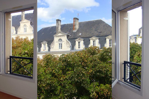 Flat in Cognac for   4 •   private parking 