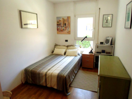 House in Barcelone - Vacation, holiday rental ad # 37581 Picture #10 thumbnail
